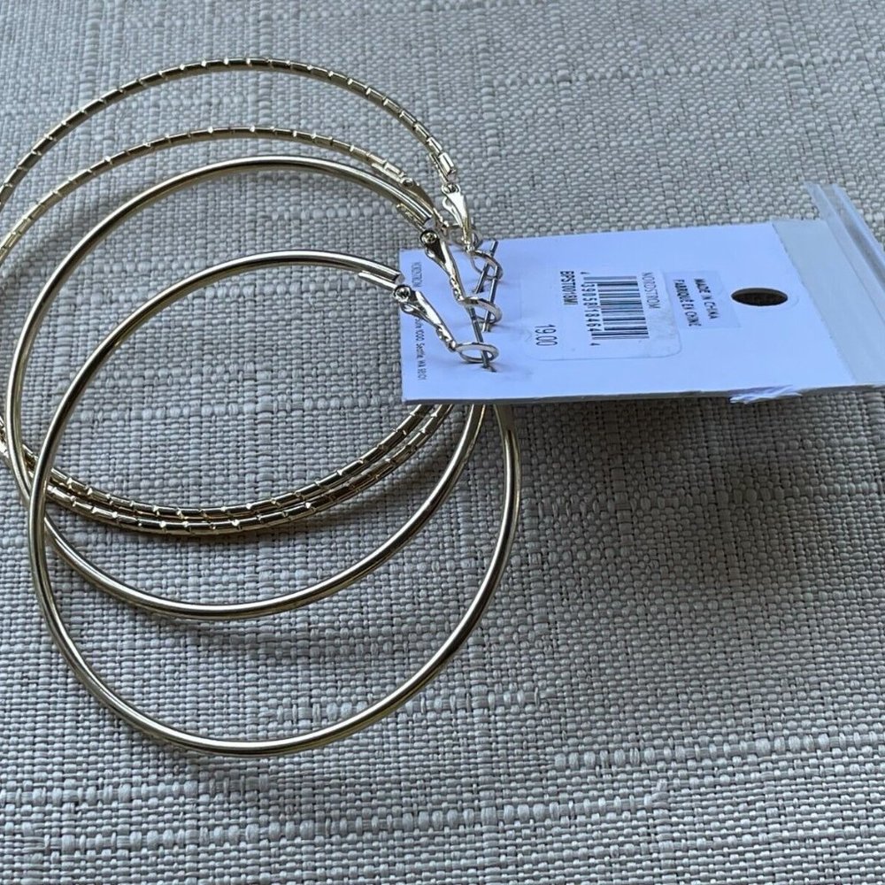 BP Nordstrom Women Earrings Gold Tone Hoop Ear Jewelry Set of 2 Earrings - Picture 9 of 10